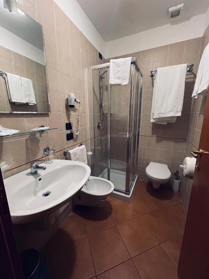 Tenuta Re Ferdinando Санта-Мария-Капуа-Ветере Экстерьер фото